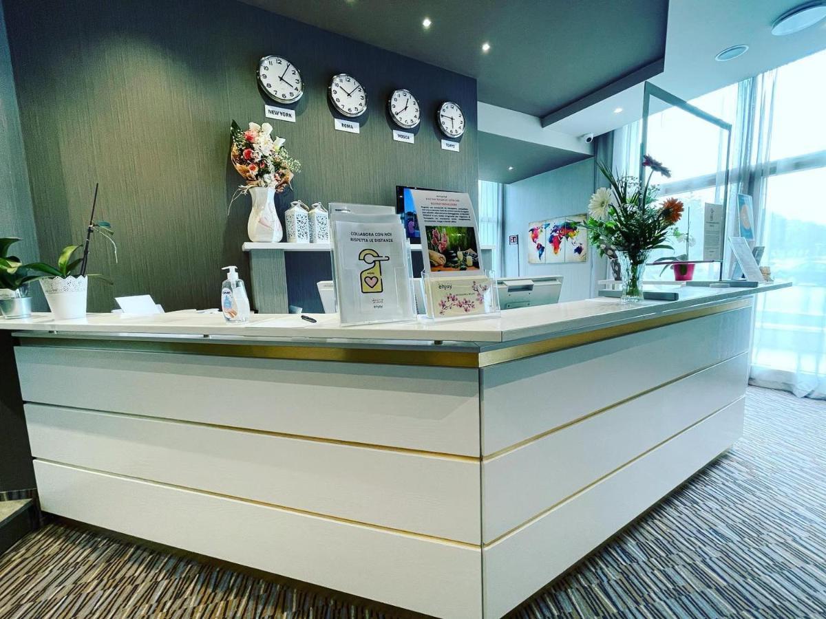 Hotel Enjoy Polesella Kültér fotó