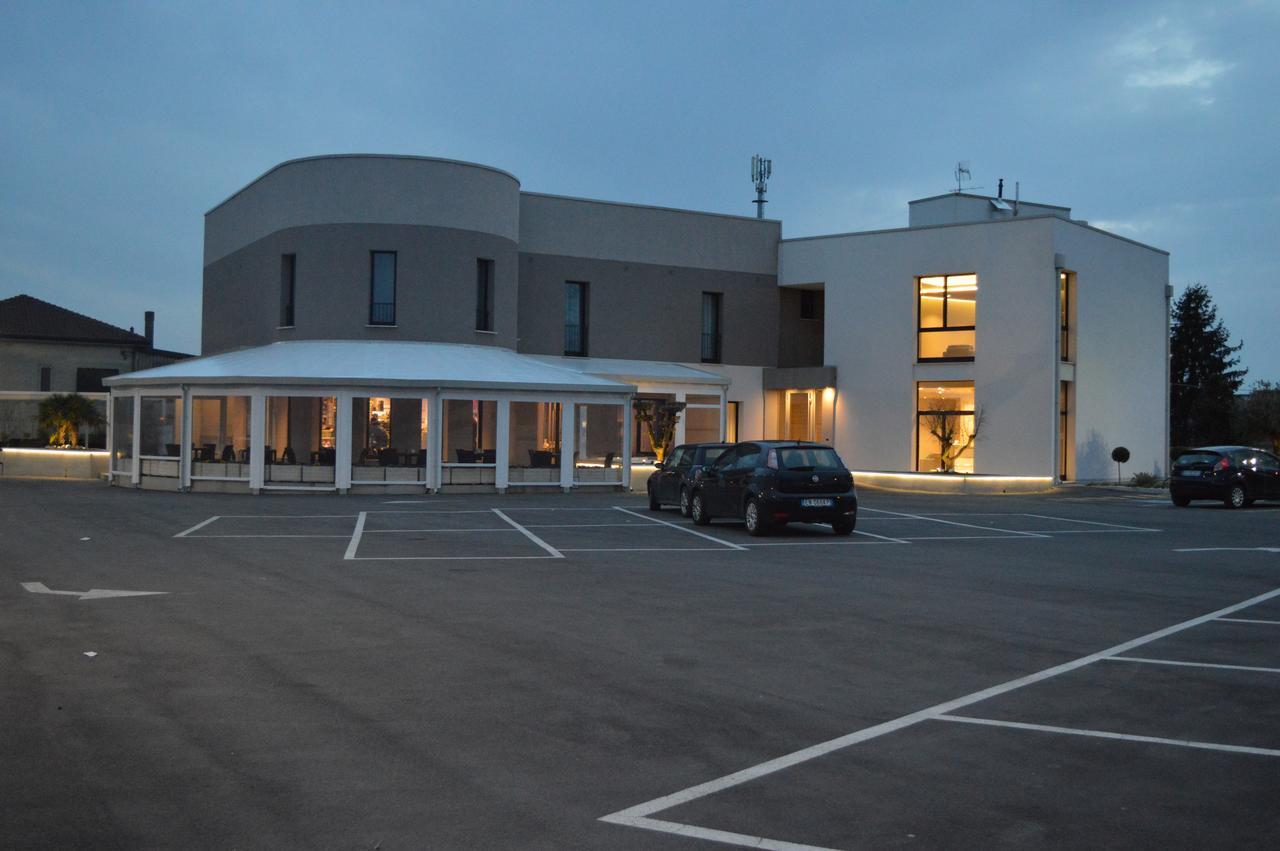Hotel Enjoy Polesella Kültér fotó
