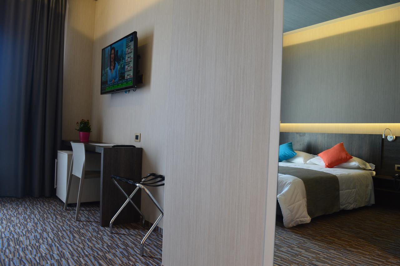 Hotel Enjoy Polesella Kültér fotó