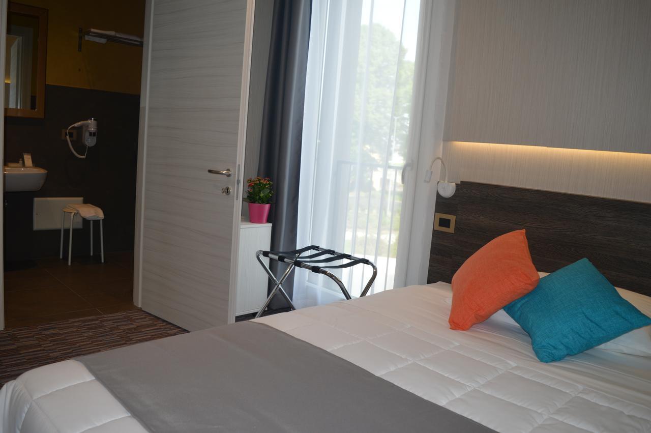 Hotel Enjoy Polesella Kültér fotó